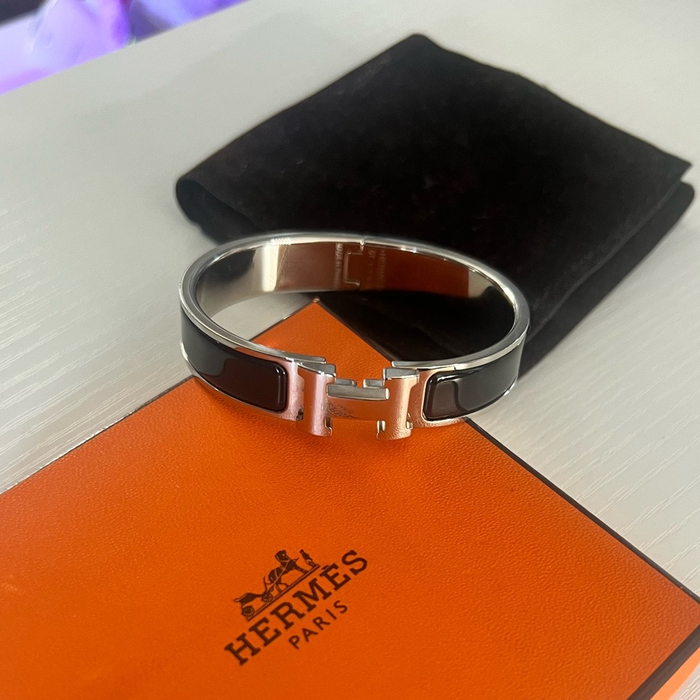 Hermes Clic H bracelet. Black and silver size PM
